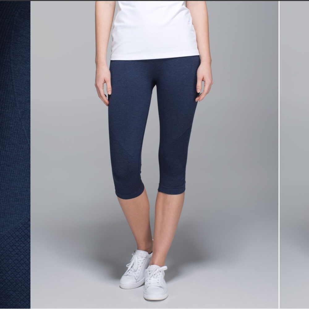 Lululemon In The Flow Crop II Navy - Picture 2 of 5